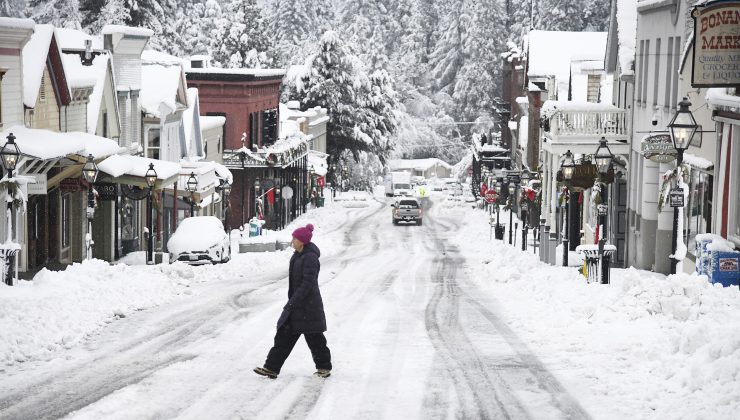 California’nın Sierra Nevada bölgesine 5 metreden fazla kar yağdı