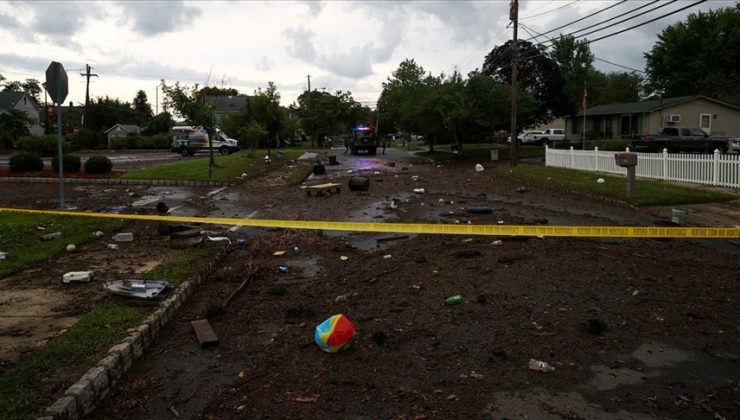 ABD’de kasırga felaketi! Kentucky Valisi Beshear: En az 50 kişi ölmüş olabilir