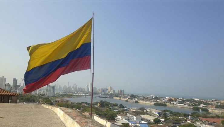 Kolombiya’da otobüs uçurumdan düştü: 7 kişi öldü