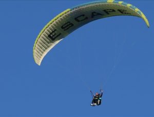 Jan Olde Riekerink, Amanos Dağları’ndan paraşütle atladı