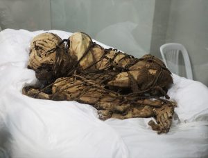 Peru’da İnka öncesi döneme ait mumya bulundu
