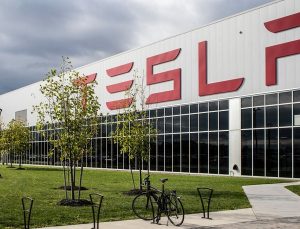 Tesla çalışanlarından şirkete taciz davası