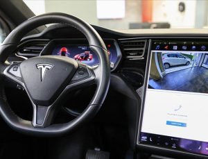 Tesla, güvenlik sorunları nedeniyle 475 binden fazla aracını geri çağırdı