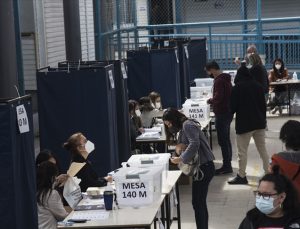 Şili’de halk yeni devlet başkanını seçmek için sandık başına gitti