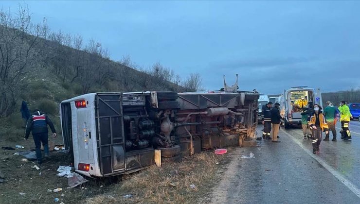 Amasya’da tur otobüsü devrildi: 27  yaralı