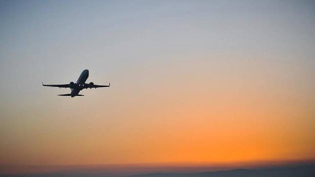 ABD’de Omicron nedeniyle 700 uçak seferi daha iptal oldu