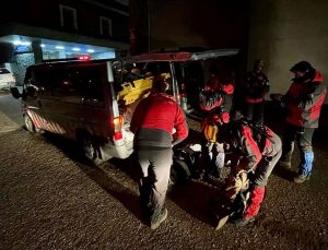 Uludağ’da mahsur kalan 3 dağcı kurtarıldı