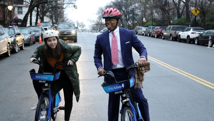 New York Belediye Başkanı Adams’ın makam aracı bisiklet