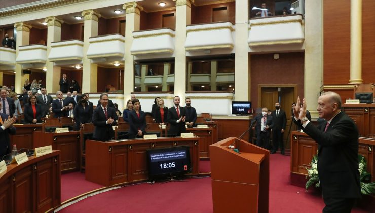 Cumhurbaşkanı Erdoğan, Arnavutluk Meclisi’nde FETÖ çağrısını yineledi