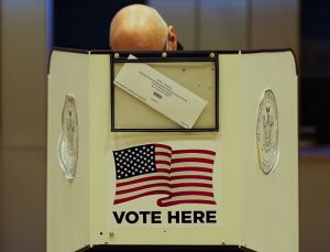 New York’ta vatandaş olmayanların oy kullanması yasalaştı