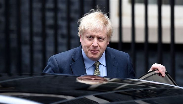 Boris Johnson kısıtlamada düzenlenen ‘parti’ için özür diledi