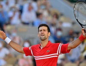 Djokovic: Korta çıkmak istiyorum