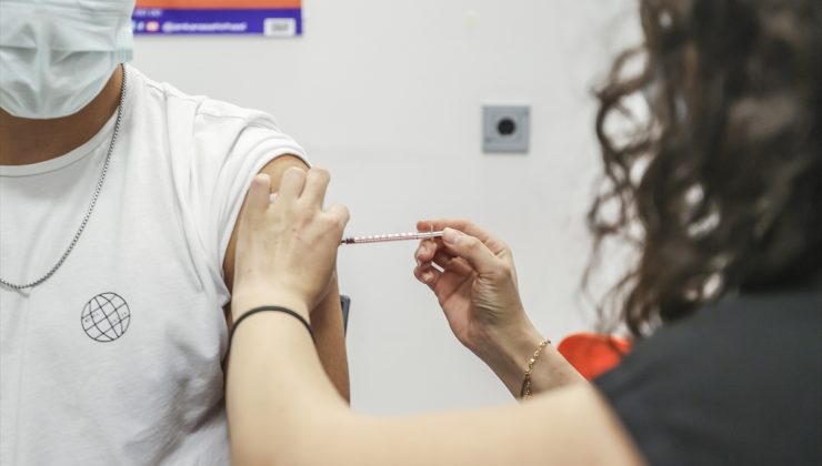 ABD’de 3. doz Kovid-19 aşısı olanların sayısı hızla düşüyor