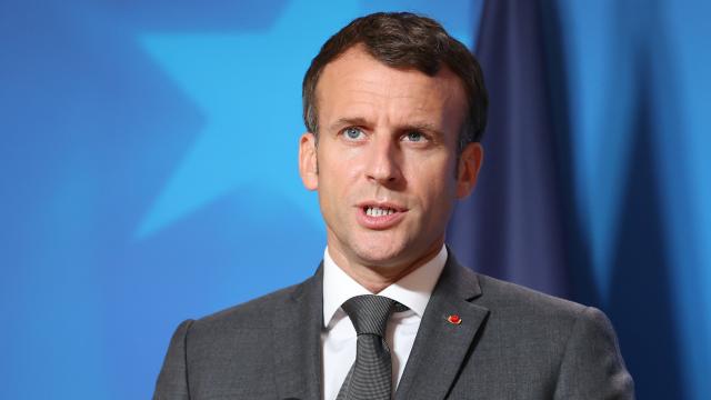 Macron’dan aşı yaptırmayanlara ‘sosyal baskı’ mesajı