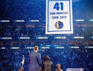 Nowitzki’nin forması emekli edildi