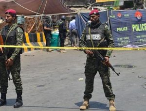 Pakistan’da çatışma: 10 asker öldü
