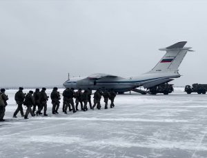 Rus Hava İndirme Kuvvetleri Kazakistan’da!