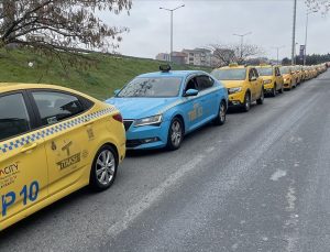 İstanbul’da taksi sürücüleri tarife güncellemek için sıraya girdi