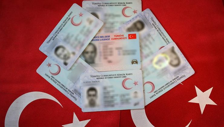 Türk vatandaşları bir ülkeye daha kimlikle gidebilecek