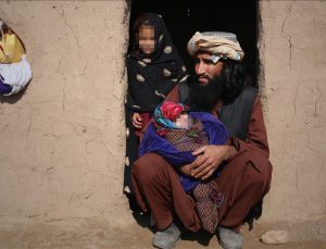 Afganistan’da insanlık dramı, kız çocukları da satılık organlar da