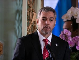 Paraguay Devlet Başkanı Benitez Kovid-19’a yakalandı