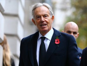 İngiltere’de yüzbinlerce kişi Tony Blair’ın ‘şövalyelik unvanı’nın iptalini istiyor