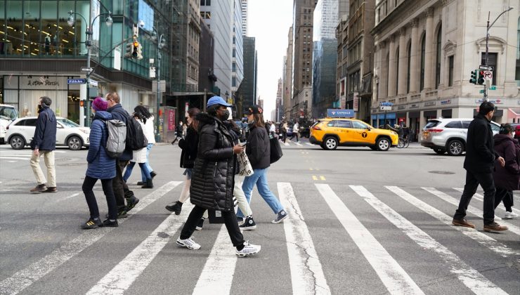 New York’ta maske zorunluluğu kalktı