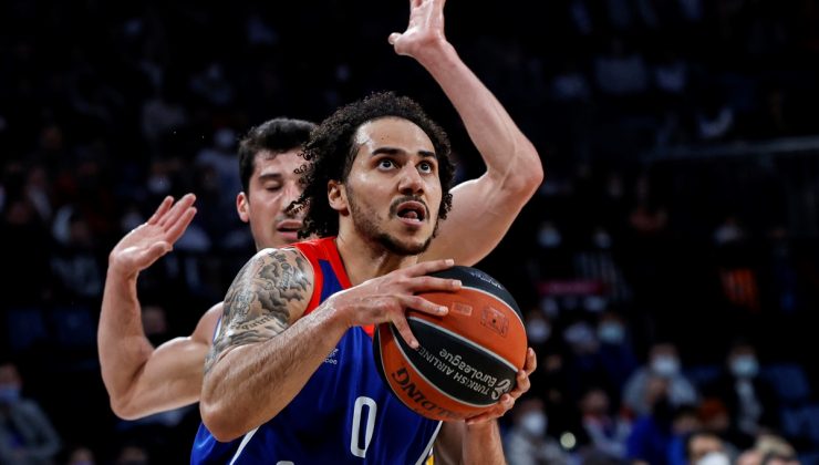 Anadolu Efes gümbür gümbür 109-77