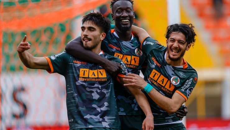 Alanyaspor Konyaspor’a patladı 5-1