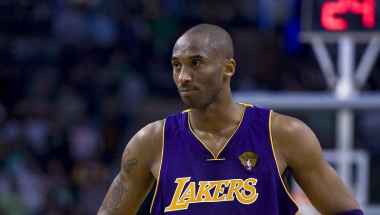 Kobe Bryant’ın ısınma tişörtü 277 bin dolara satıldı