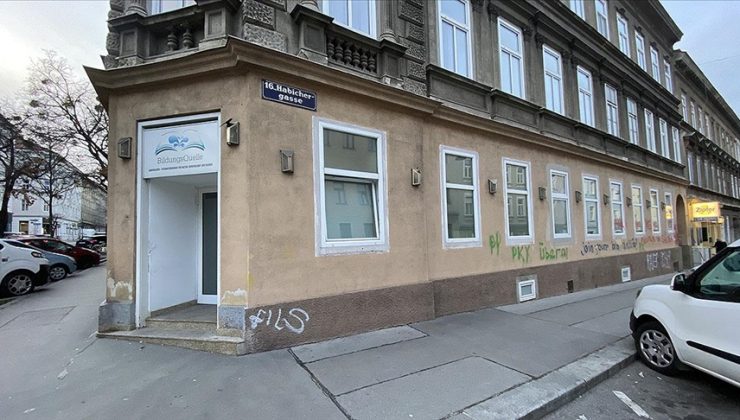 Avusturya’da Türklere ait iki camiye saldırı