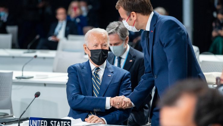 Biden ve Macron, Ukrayna-Rusya krizini görüştü