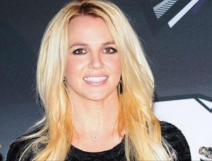 Britney Spears’ın hayatı kitap oluyor