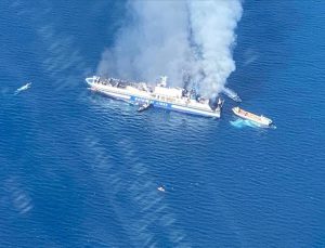 Yunanistan’da yangın çıkan feribotta bir Türk vatandaşına ulaşılamıyor