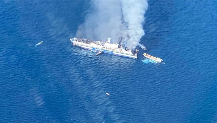 Yunanistan’da yangın çıkan feribotta bir Türk vatandaşına ulaşılamıyor