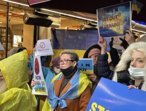 İstanbul’da, Rusya’nın Ukrayna’ya müdahalesi protesto ediliyor