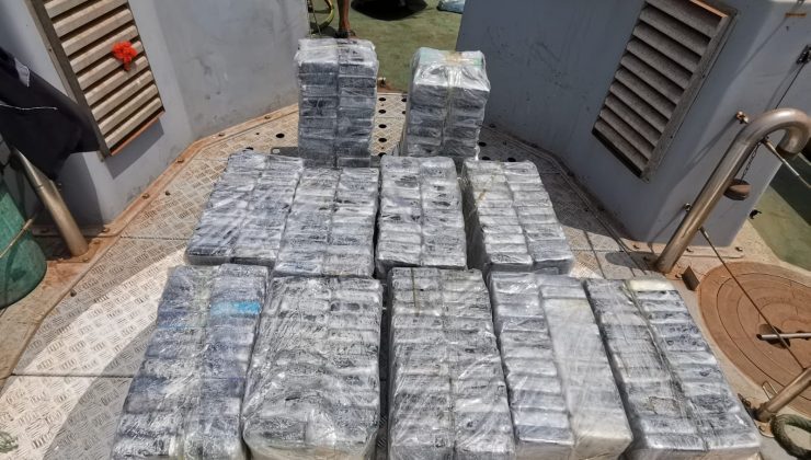 EGM: Gine açıklarında 528 kilogram kokain ele geçirildi