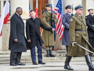ABD Savunma Bakanı Austin Polonya’da