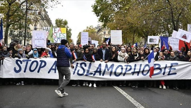 Paris’te “spor müsabakalarına başörtü yasağı” protestosu iptal edildi