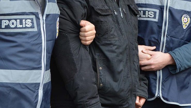 Bursa’da bıçaklı dehşet: Annesini öldürdü, kardeşini ağır yaraladı!