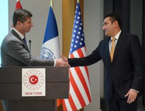 Başkonsolos Özgür, New York’un yeni uluslararası ilişkiler komiserini diplomatik camiaya tanıttı