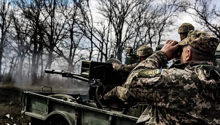 Ukrayna askeri Rusları durdurmak için köprüde kendini havaya uçurdu