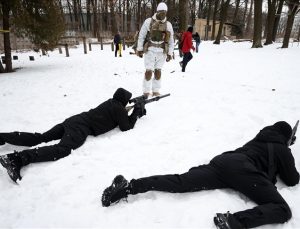 Ukrayna’da siviller askeri eğitime başladı