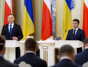 Polonya Cumhurbaşkanı: Rusya Kiev’i bombalıyor, bu bir terör eylemi!