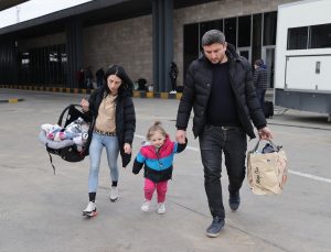 Ukrayna’dan tahliye edilen 47 Kırım Tatar Türkü daha Türkiye’ye getirildi