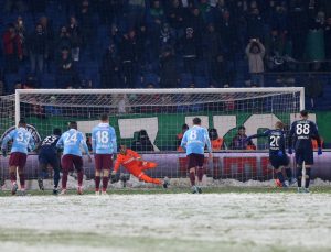Çaykur Rizespor Trabzonspor’un canını yaktı 3-2