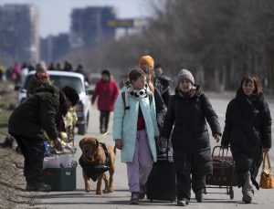 Mariupol’dan ayrılmak isteyen 100 binden fazla sivil mahsur kaldı