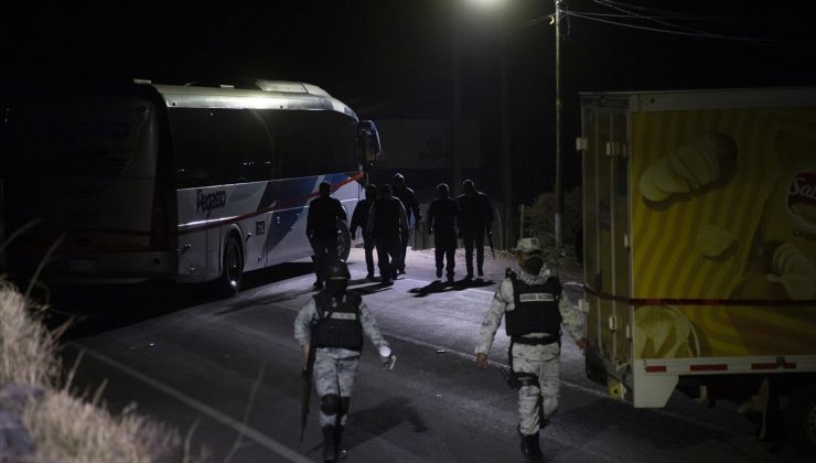 Meksika’da horoz dövüşü yaptırılan alandakilere yönelik silahlı saldırı: 19 ölü