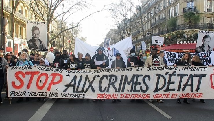 Paris’te ırkçılık karşıtı protesto düzenlendi