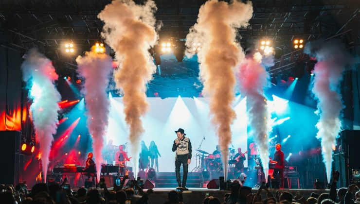 Alaçatı Ot Festivali’nde Kenan Doğulu rüzgarı esti